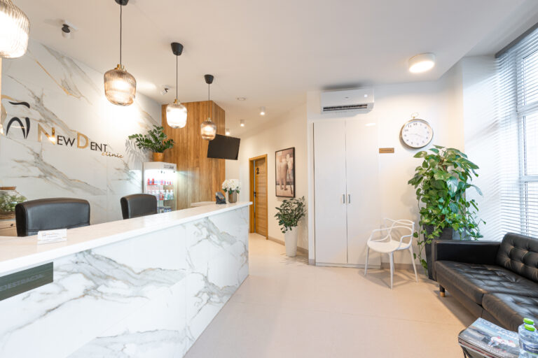 Recepcja New Dent Clinic na Ratajach